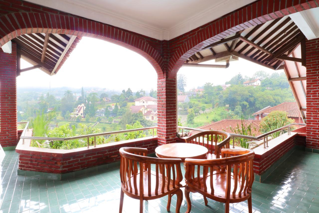 Villa Madani Paragajen Exterior photo