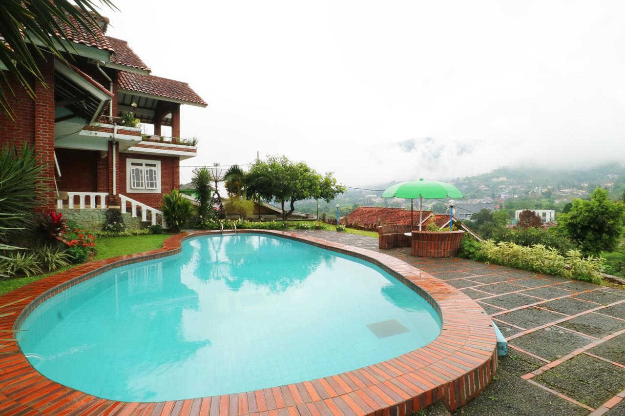 Villa Madani Paragajen Exterior photo